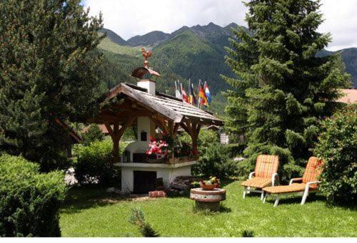 Residence Gruenwald Valler Exteriör bild